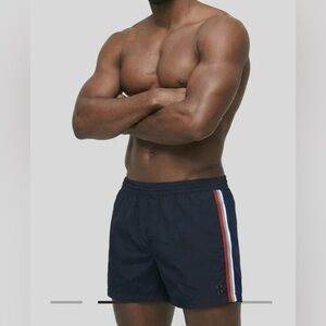 RON DORFF EXERCISER SHORTS W.
SIDE STRIPES Size M Navy